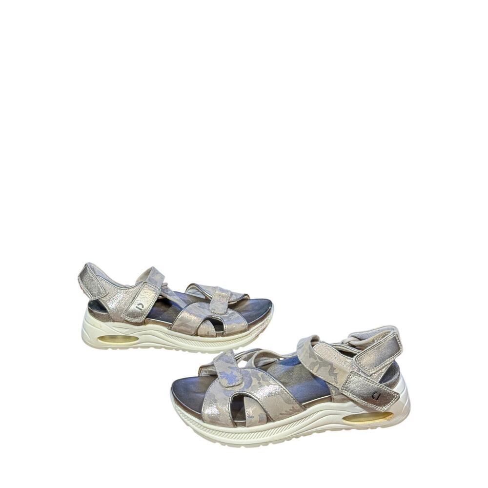Women's earth sandal size 7